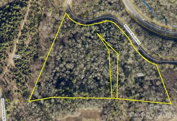 8359 Buckeye Hollow, Newland, NC 28657