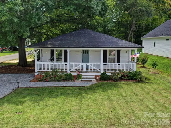 328 Piedmont Avenue, Mount Holly, NC 28120