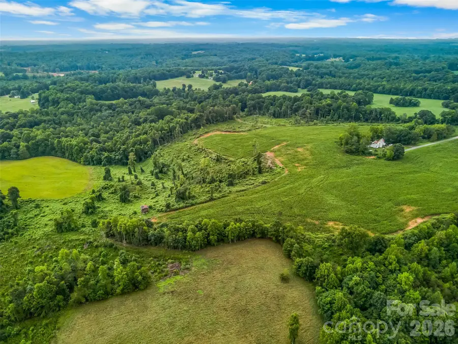2537 Mary Lane, Hamptonville, NC 27020 - #2