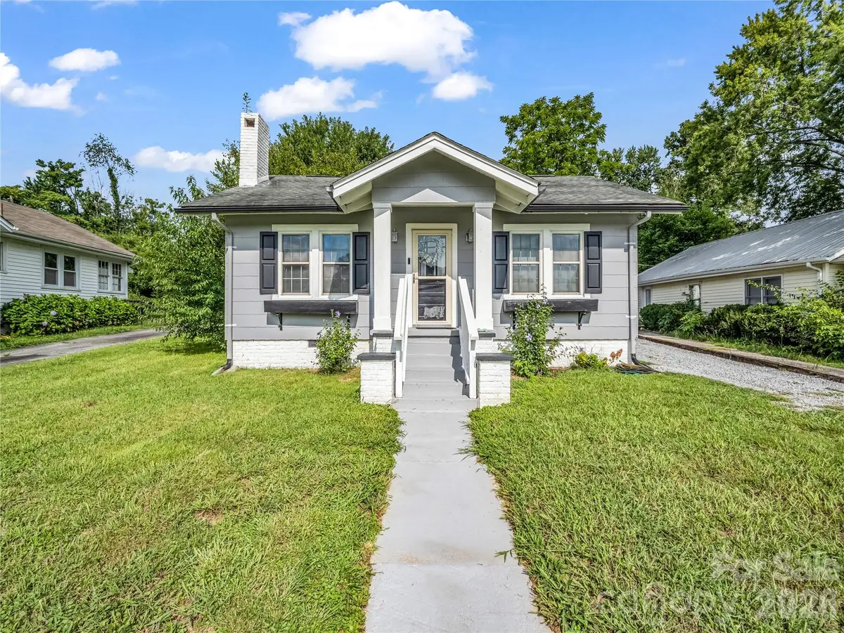116 Beverly Avenue, Hendersonville, NC 28792 - #1