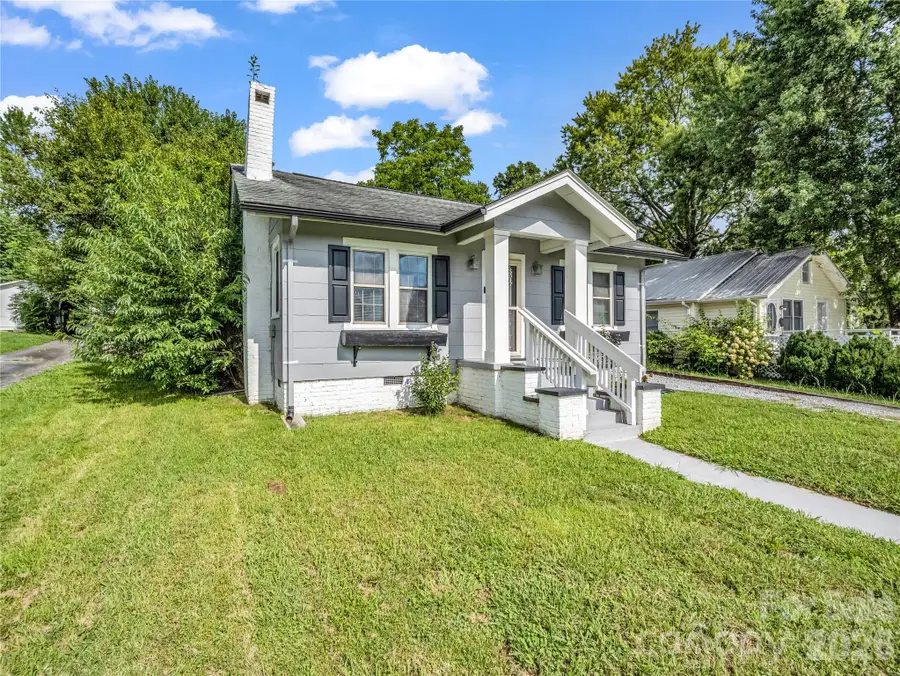 116 Beverly Avenue, Hendersonville, NC 28792 - #2
