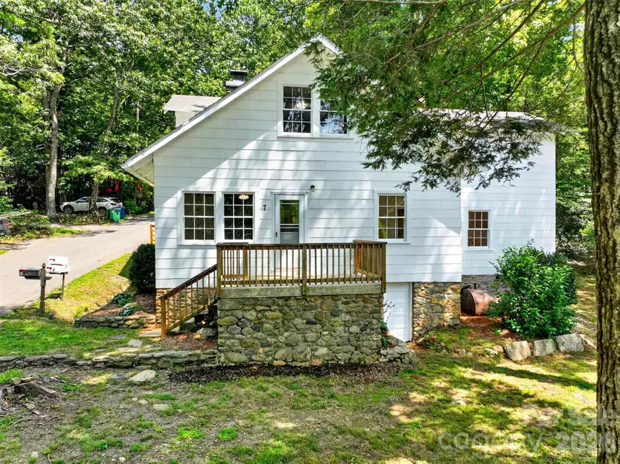 7 Bowers Road, Black Mountain, NC 28711 - #2