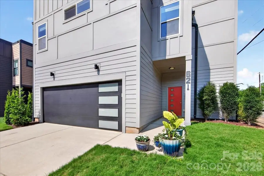 621 Campus Street, Charlotte, NC 28216 - #2