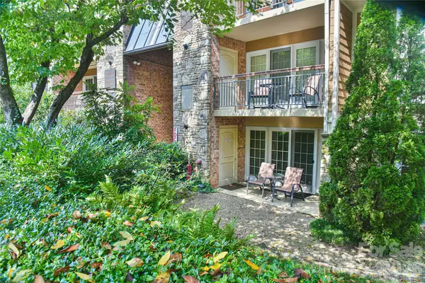 211 Bowling Park Road, Asheville, NC 28803