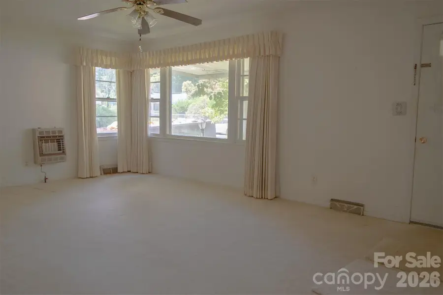 1006 3rd Avenue W, Hendersonville, NC 28739 - #3