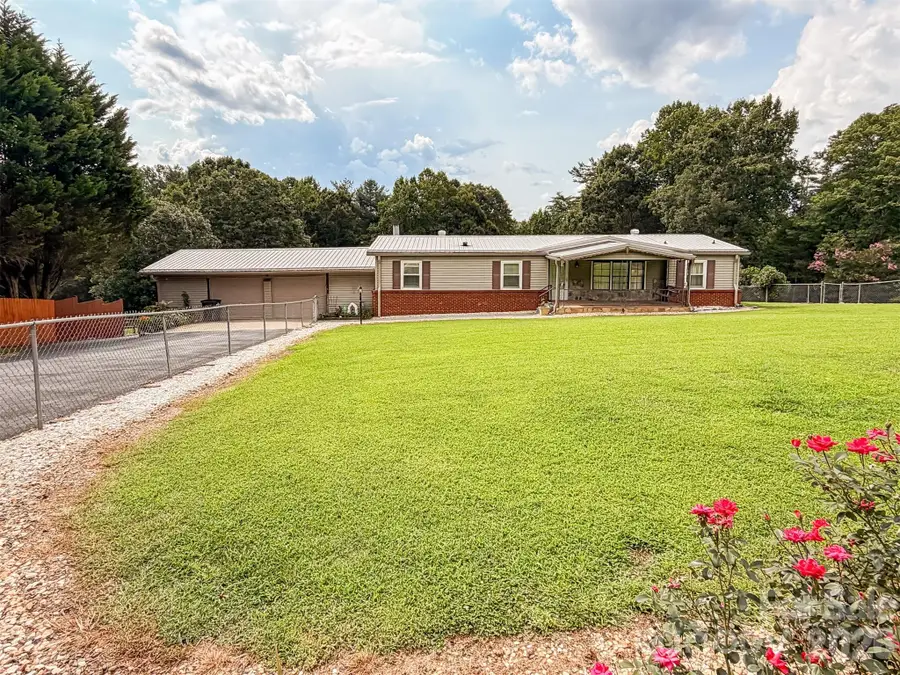 1898 Henry Smith Street, Hickory, NC 28601 - #2