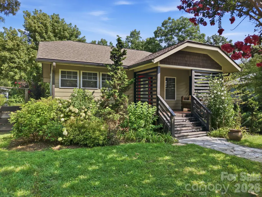 146 Courtland Avenue, Asheville, NC 28801 - #2