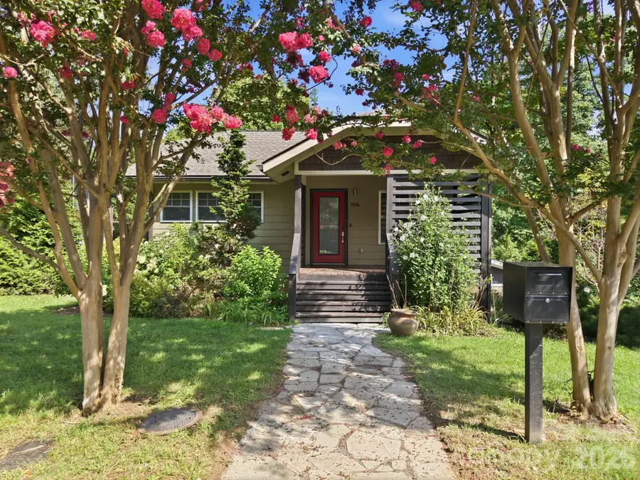 146 Courtland Avenue, Asheville, NC 28801 - #3