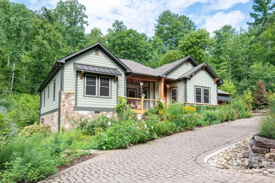 18 Hawks Pointe Lane, Weaverville, NC 28787 - #2