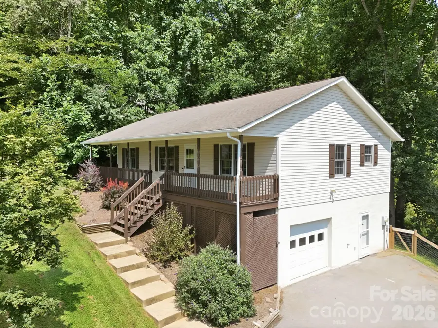 16 Westwood Drive, Candler, NC 28715 - #3