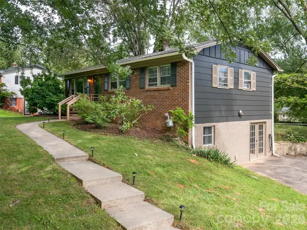 245 Weston Road, Arden, NC 28704