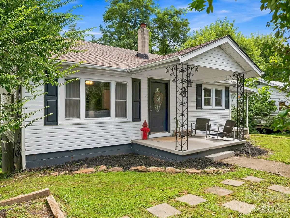 6 Bradford Circle, Candler, NC 28715 - #1