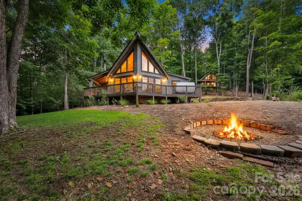 1416 Indian Lake Drive, West Jefferson, NC 28694