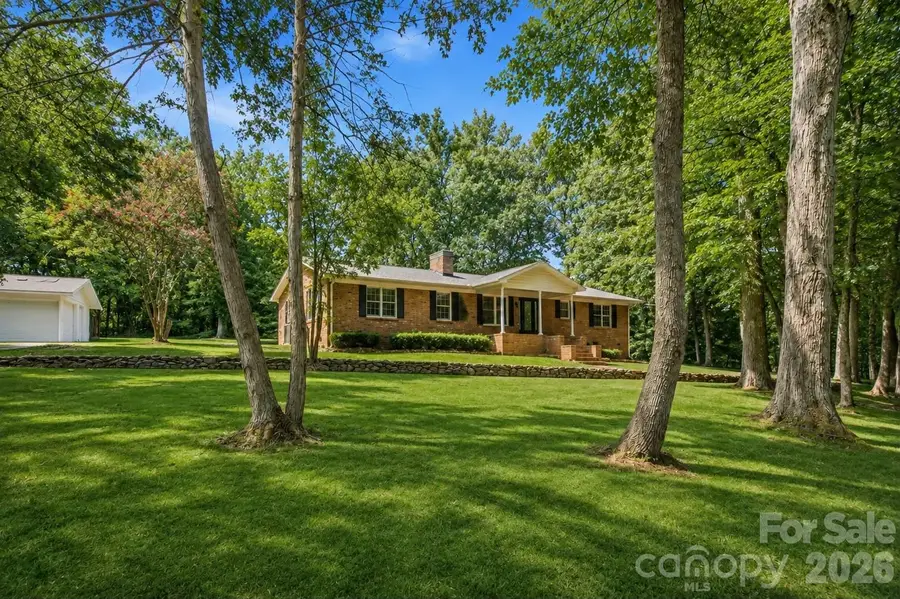 2725 Puetts Chapel Road, Bessemer City, NC 28016 - #2