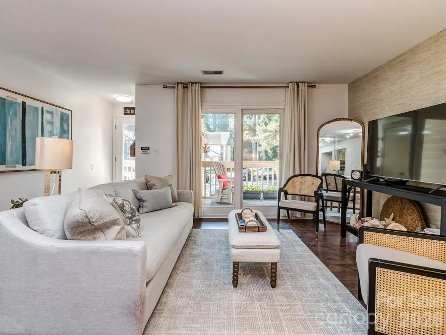 1052 Churchill Downs Court, Charlotte, NC 28211 - #2