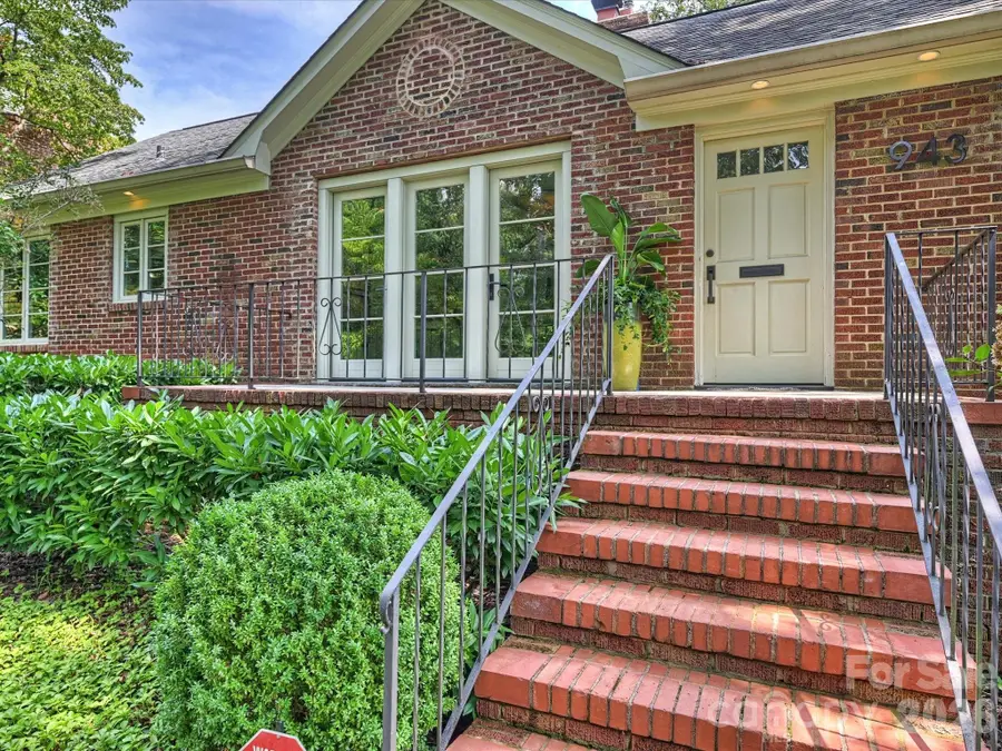 943 Romany Road, Charlotte, NC 28203 - #2