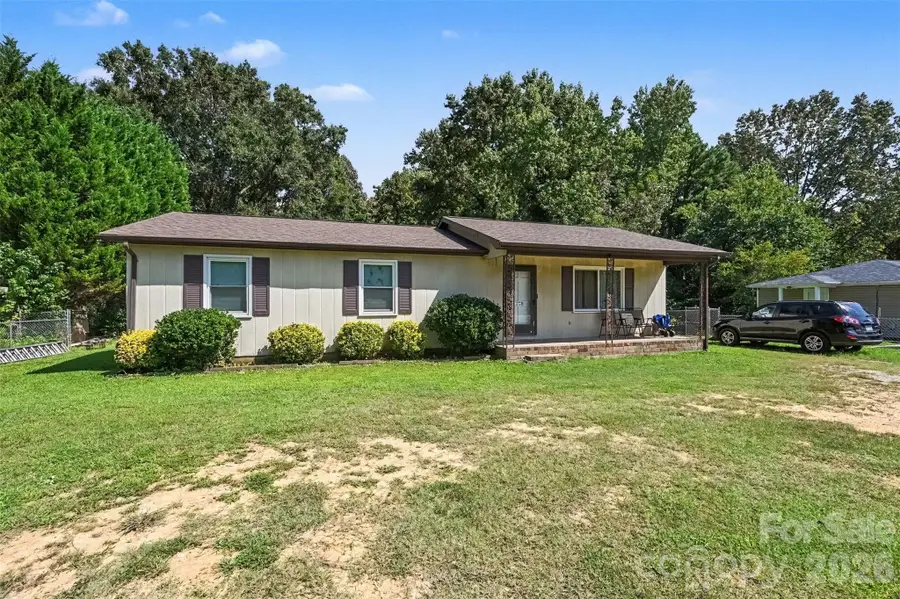 808 E Chestnut Street, Stanley, NC 28164 - #3