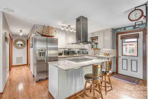 7697 Katherine Drive, Denver, NC 28037