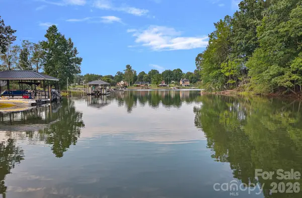 218 Lineberger Drive, Mooresville, NC 28117