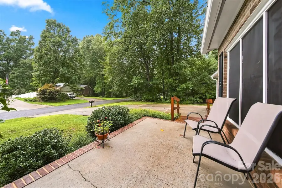 3933 Mattingly Drive, Hickory, NC 28602 - #2
