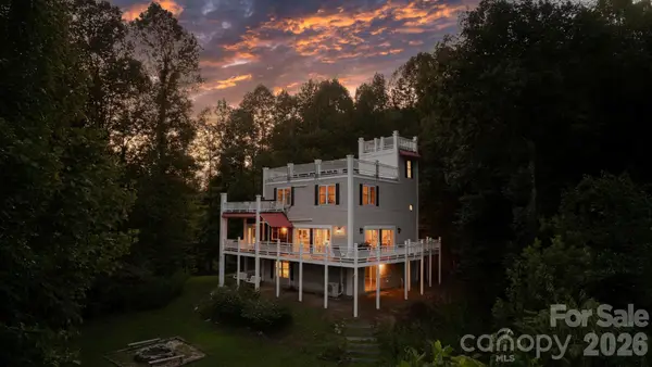 308 Flat Mountain Road, Lenoir, NC 28645
