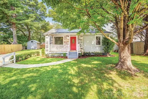 4 La Rue Street, Asheville, NC 28806