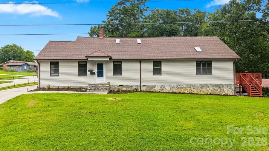 512 Garrou Avenue Se, Valdese, NC 28690 - #2