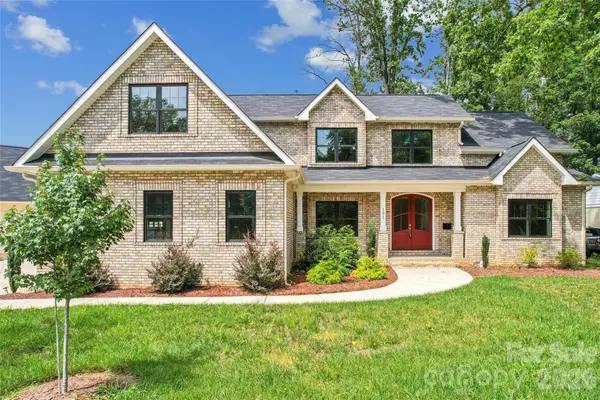 101 Mcalway Road, Charlotte, NC 28211