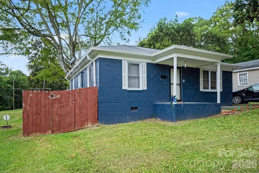 405 Killian Avenue, Mount Holly, NC 28120 - #3