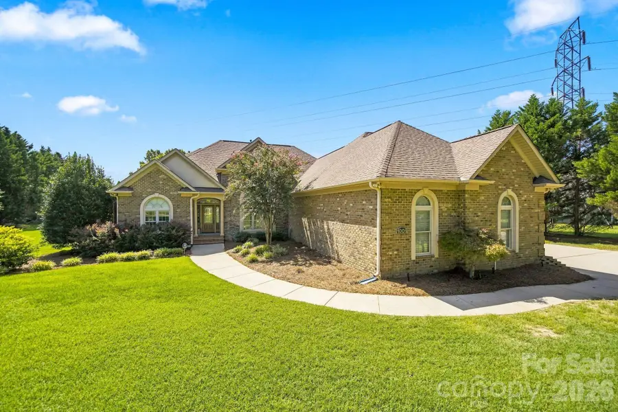 1001 Heritage Acres Drive, Matthews, NC 28104 - #2