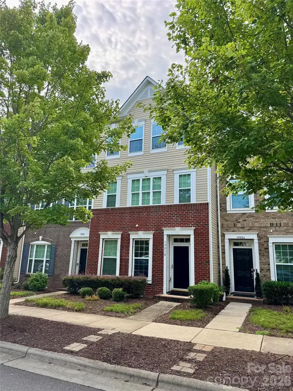 19010 Lake Breeze Drive, Cornelius, NC 28031