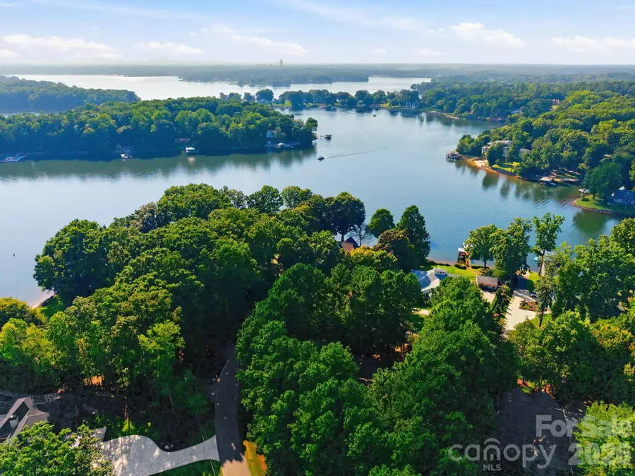 316 Riverwood Road, Mooresville, NC 28117 - #2