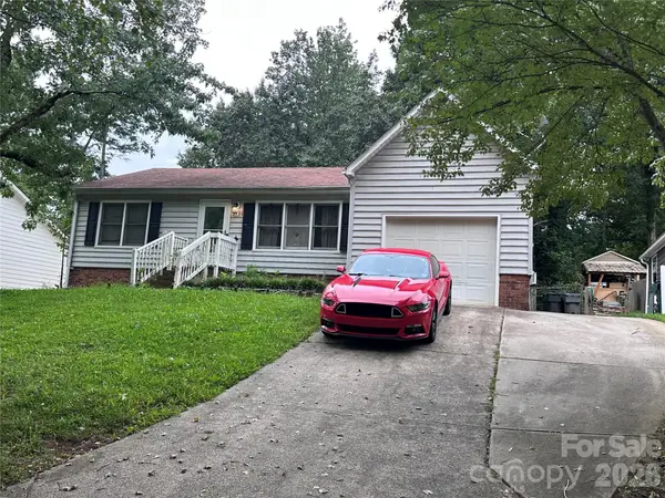 2825 Allenton Trails Lane, Charlotte, NC 28212