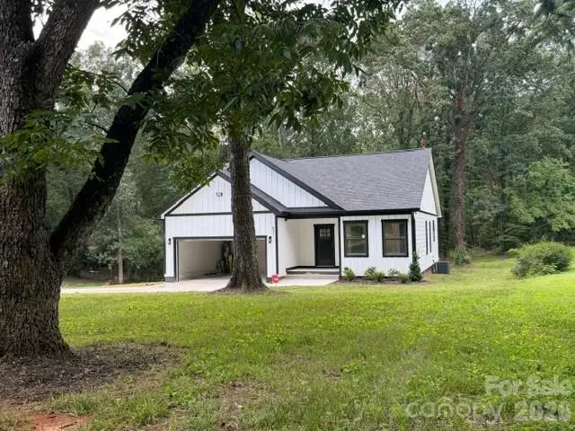 651 Bishs Way, Lincolnton, NC 28092 - #1