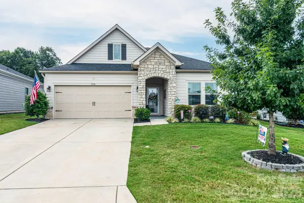 5134 Turtle Creek Drive, Denver, NC 28037