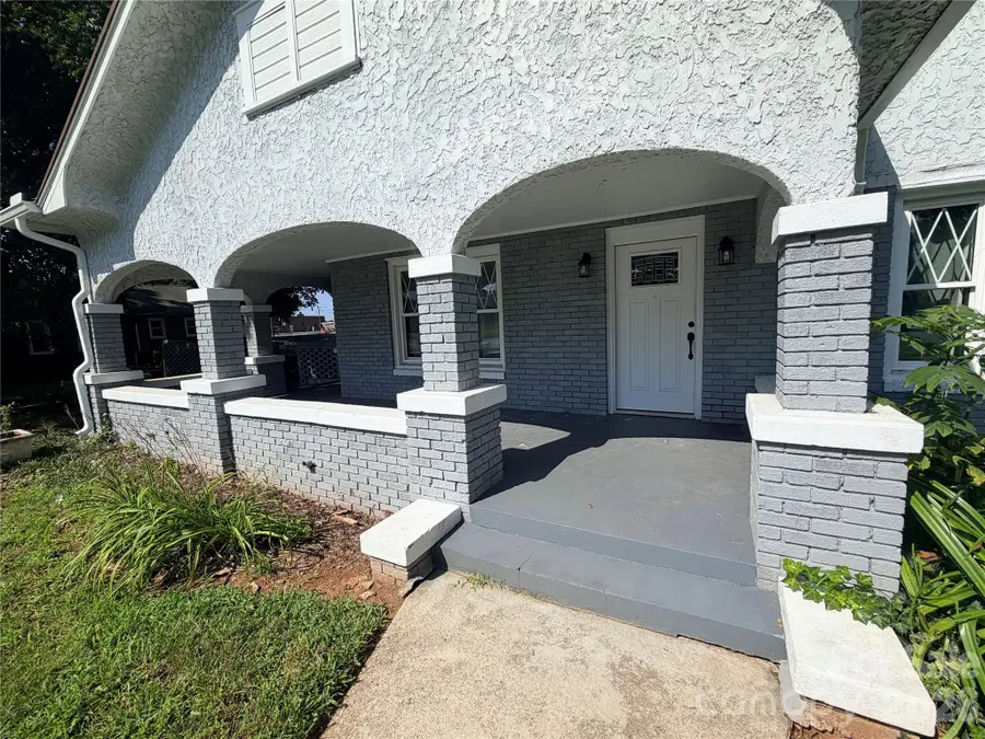 2709 N Main Avenue, Newton, NC 28658 - #3