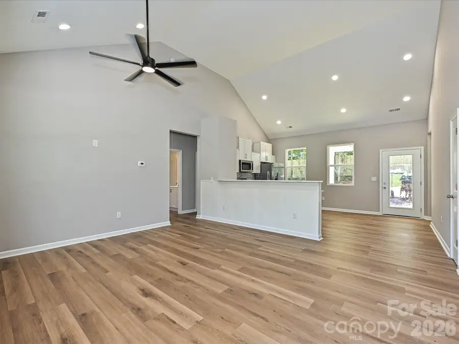 140 Helen Avenue, Bessemer City, NC 28016 - #2