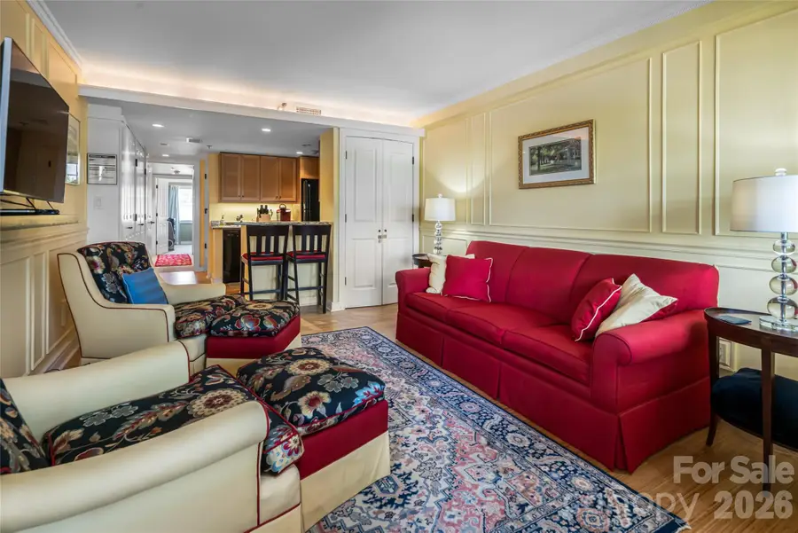 37 Hiawassee Street #W203, Asheville, NC 28801 - #3