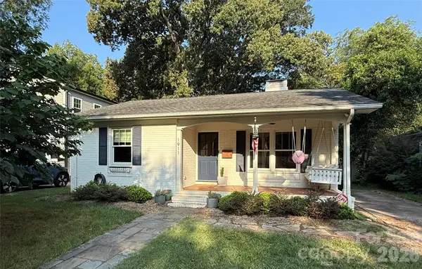 1911 Club Road, Charlotte, NC 28205