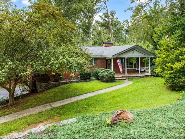48 Faircrest Road, Asheville, NC 28804