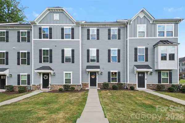 4518 Valley Walk Drive, Charlotte, NC 28216