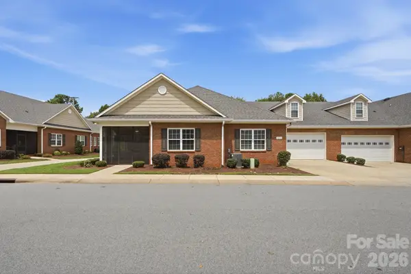 8213 Rainier Drive, Denver, NC 28037