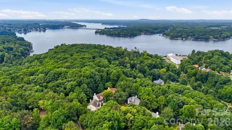 14339 Crown Harbor Drive, Charlotte, NC 28278 - #2