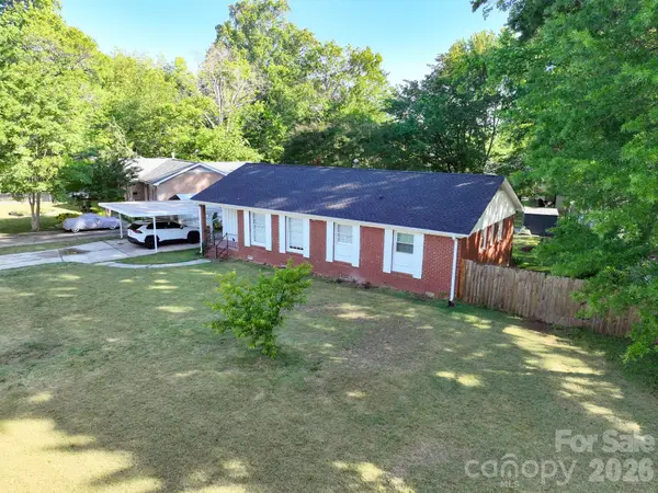 4131 Woodgreen Terrace, Charlotte, NC 28205
