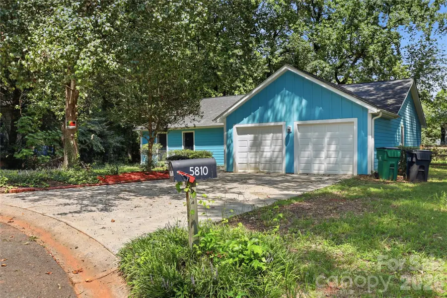 5810 Ness Court, Charlotte, NC 28208 - #2