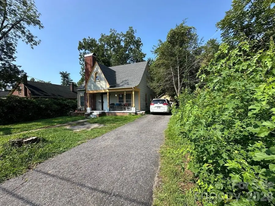 311 Beall Street Nw, Lenoir, NC 28645 - #2