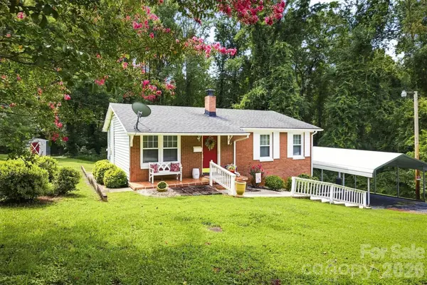 121 Rhyne Street, Morganton, NC 28655