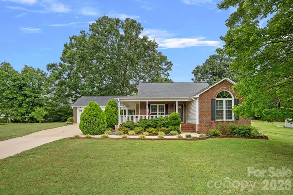 1320 Watts Drive, Charlotte, NC 28216