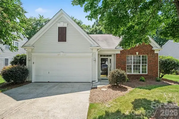 8932 Kestral Ridge Drive, Charlotte, NC 28269