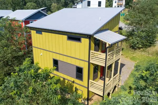 613 Salem Heights Lane, Swannanoa, NC 28778